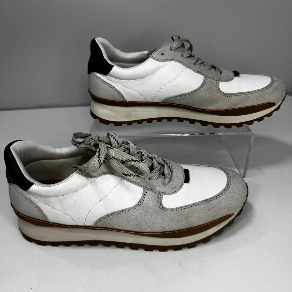 Universal Thread Womens Sz 8 White Grey Black Suede Trim Lace Up Sneakers